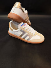 Charger l'image dans la galerie, Baskets Cloud Back 70
