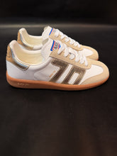 Charger l'image dans la galerie, Baskets Cloud Back 70
